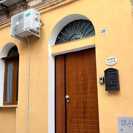 Aurora Casa Vacanza *